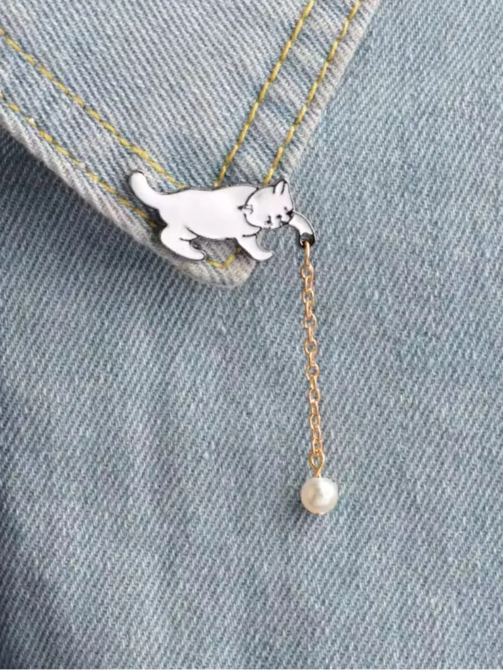 Anthropologie White Cat Enamel Brooch with Gold Tone Chain and Pearl